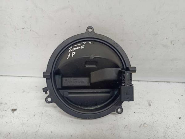 POIGNEE DE HAYON VW GOLF 5 2003-2008 - Vue 2